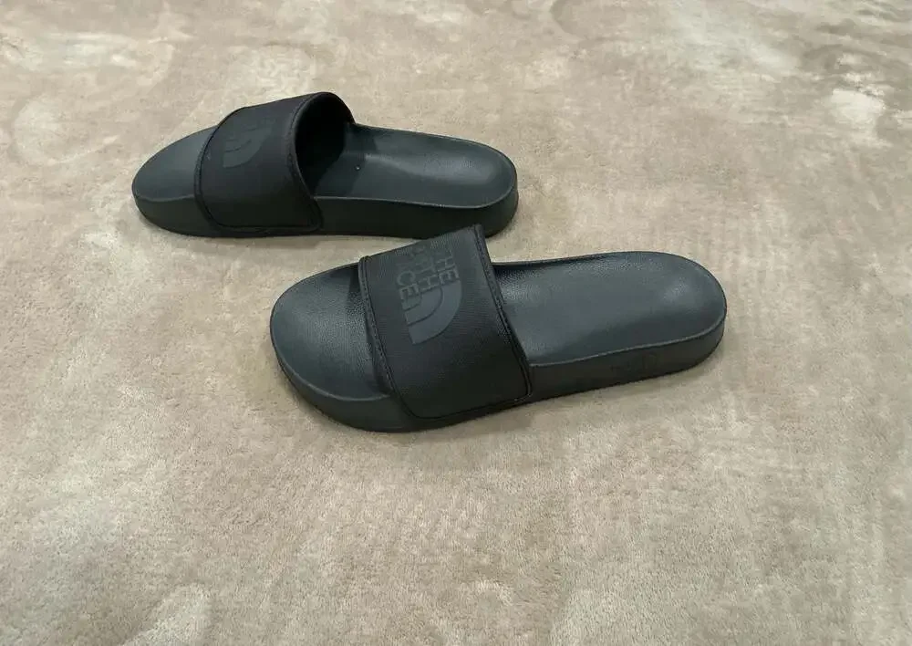 The North Face Men's Base Camp Slide III Sandals in Black SIZE 7